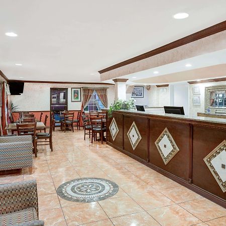 Howard Johnson By Wyndham Ft. Myers Fl Fort Myers Eksteriør bilde